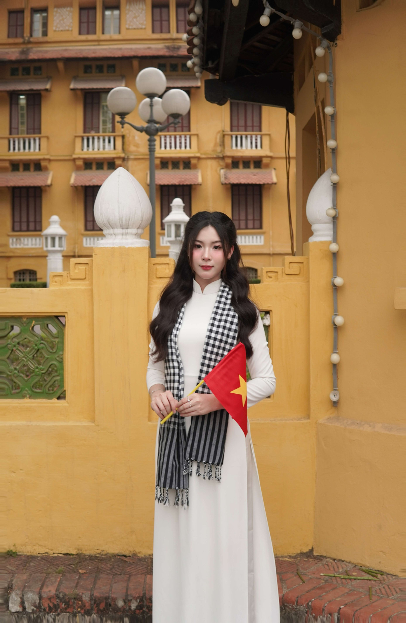 Vũ Thị Thu Thảo, sinh viên năm 3 Học viện Ngoại giao. Vũ Thị Thu Thảo, sinh viên năm 3 Học viện Ngoại giao.