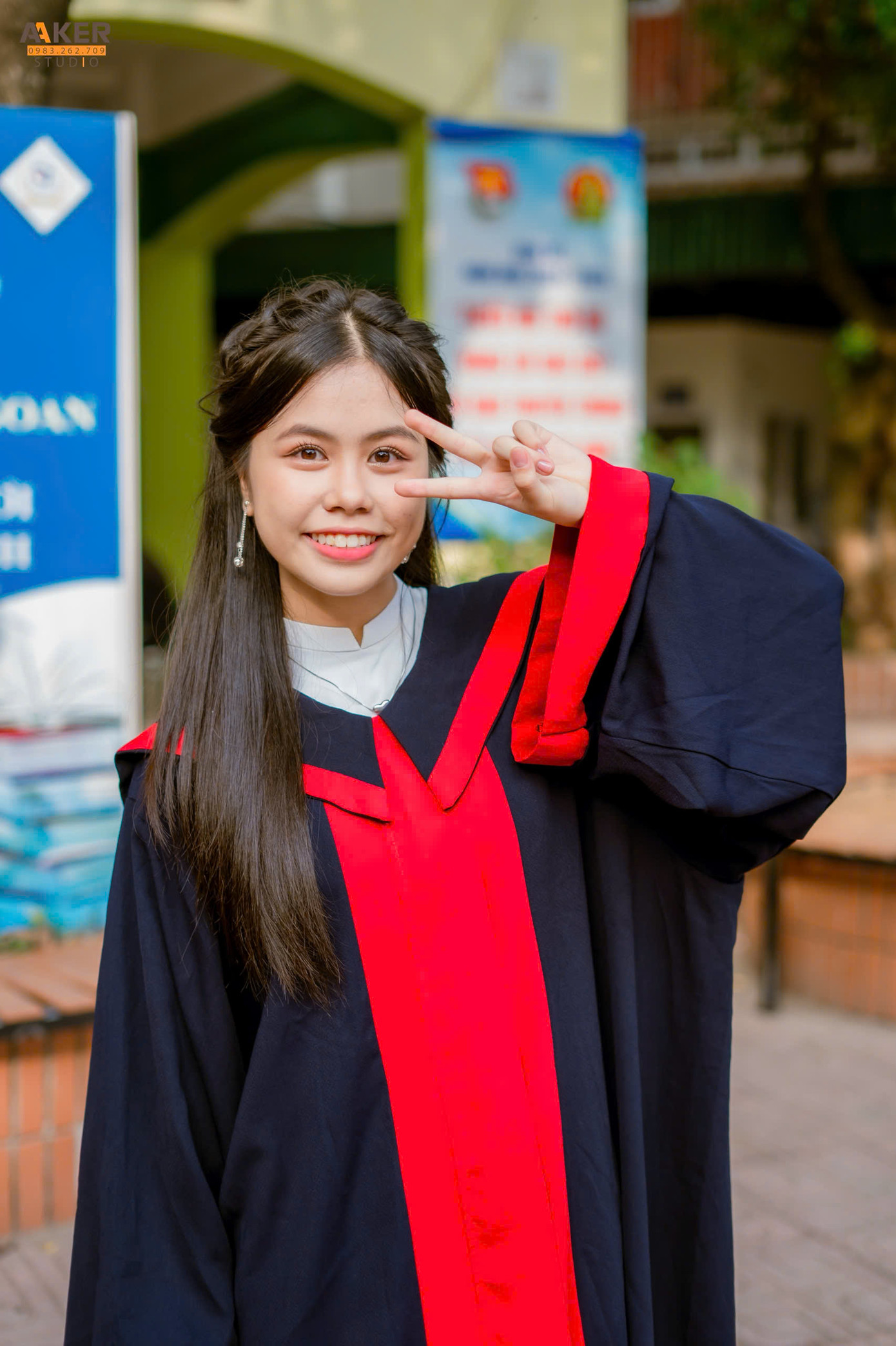 Ngoài trúng tuyển nguyện vọng 1 vào Trường THPT Thăng Long (điểm chuẩn 24,25), Linh còn đăng ký dự thi và đỗ lớp chuyên Toán của Trường THPT chuyên Chu Văn An với tổng điểm 36,75.