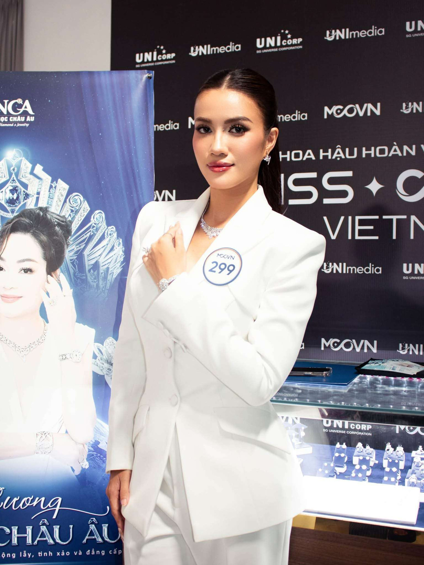 Minh Nhàn rạng rỡ trong hành trình mới tại Miss Cosmo Vietnam 2025.