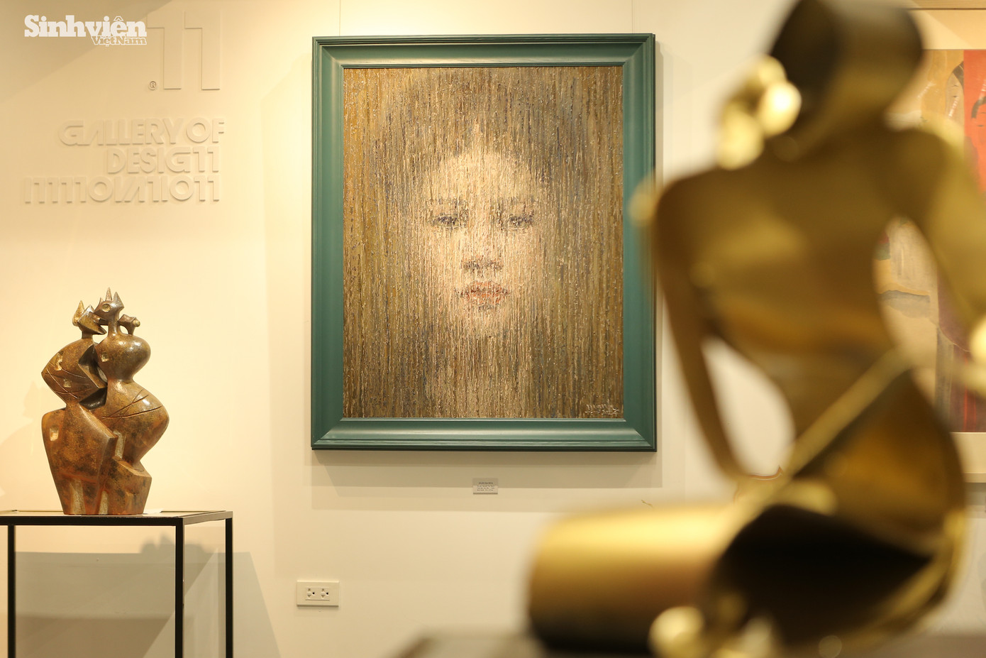 Triển lãm trưng bày các tác phẩm Nghệ thuật và Thiết kế với nhiều chất liệu khác nhau như: hội hoạ, điêu khắc, đồ hoạ, thiết kế công nghiệp, thiết kế thủ công, nhiếp ảnh...