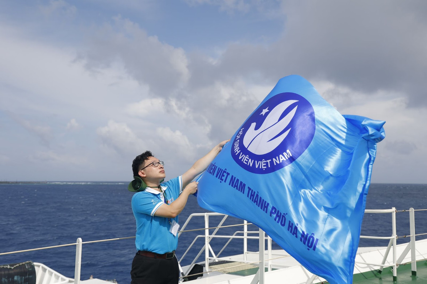 Anh Trường trong chuyến đi Trường Sa năm 2023. Anh Trường trong chuyến đi Trường Sa năm 2023.