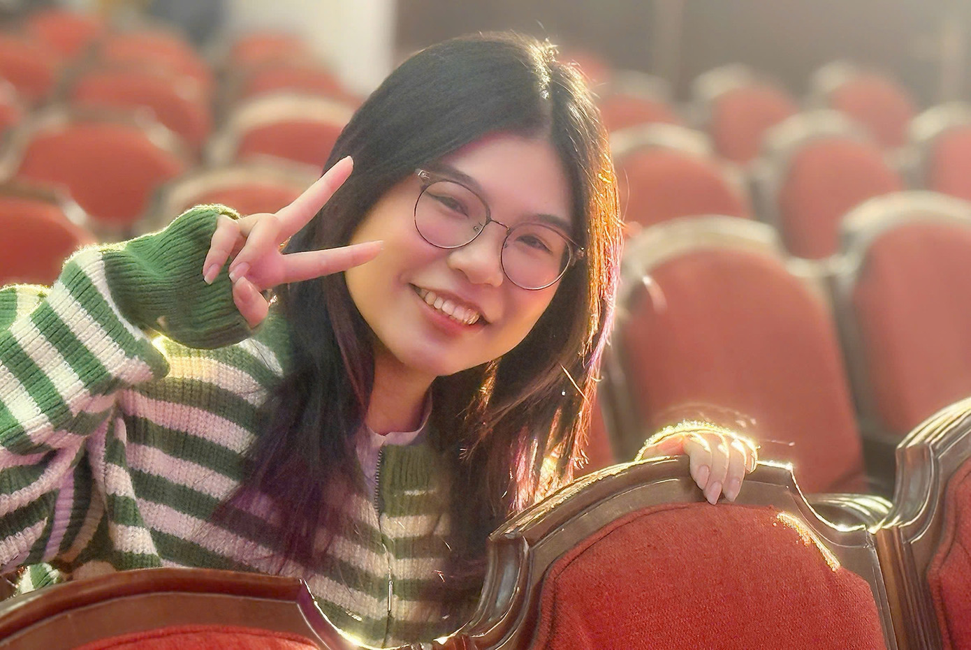 Nguyễn Thùy Chi (sinh năm 2004) là sinh viên năm thứ ba ngành Marketing tại Trường Đại học Kinh tế Quốc dân.