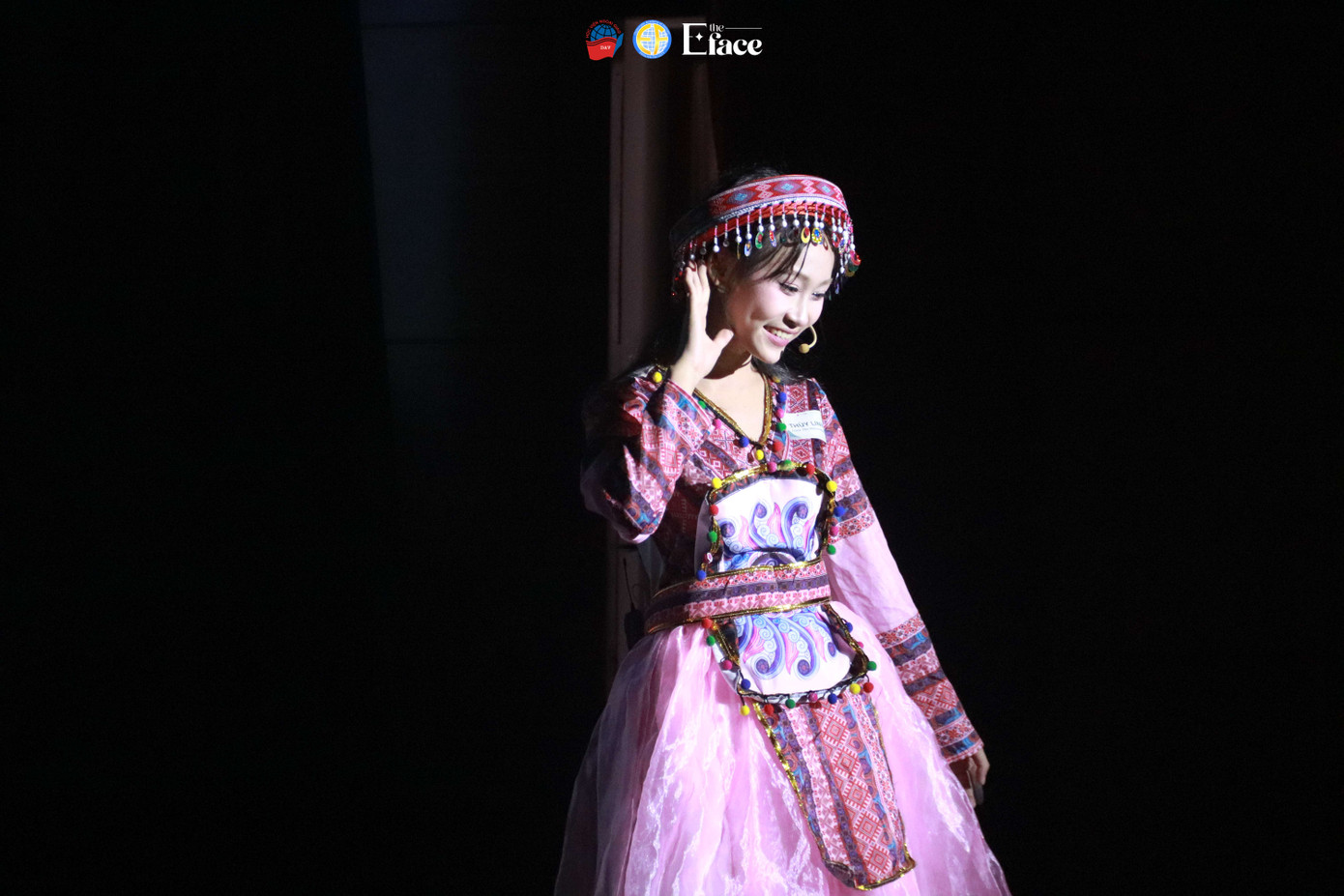 Môi trường tại Học viện Ngoại giao giúp Thùy Linh tỏa sáng theo cách riêng. Môi trường tại Học viện Ngoại giao giúp Thùy Linh tỏa sáng theo cách riêng.