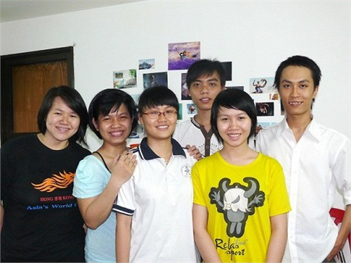 Nhóm Colory và cộng tác viên 