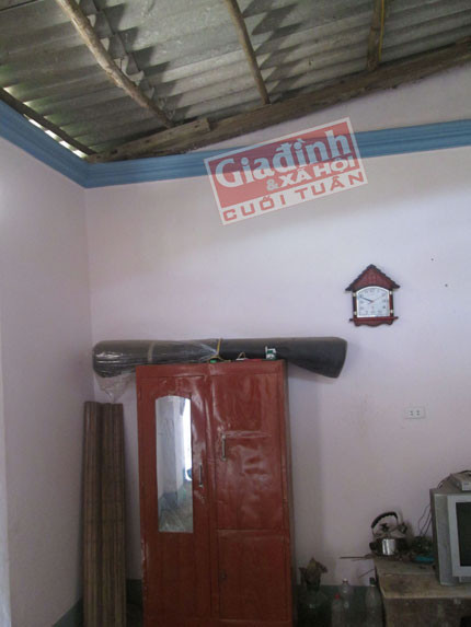 Bức tường có tiếng ngáy phát ra theo lời bà Chính. Ảnh: Trần Tiến. Bức tường có tiếng ngáy phát ra theo lời bà Chính. Ảnh: Trần Tiến