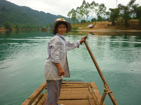 Chị Trần Thị Liên, nữ phu đò duy nhất ở bến Trằm Mé