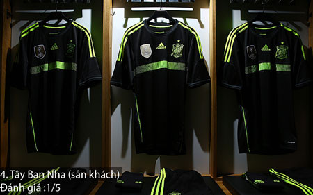 Những bộ trang phục thi đấu xấu nhất tại World Cup 2014 ảnh 4