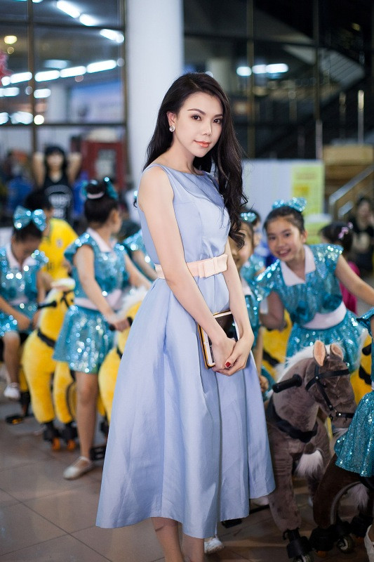 Trà Ngọc Hằng lộng lẫy làm MC Aerobic nhí Hà Nội ảnh 5