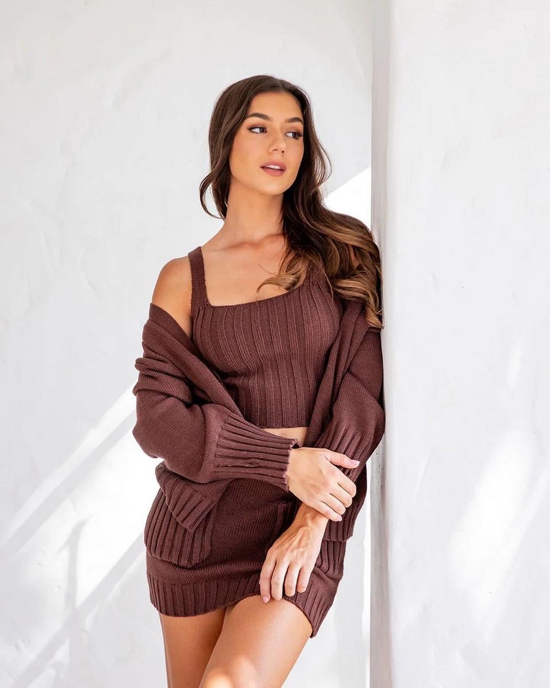 Stringer đang viết một cuốn sách thiếu nhi để giáo dục trẻ em về những việc cần làm nếu chúng sống trong một gia đình có bạo lực và phải tìm đến ai nếu chúng cảm thấy không an toàn.