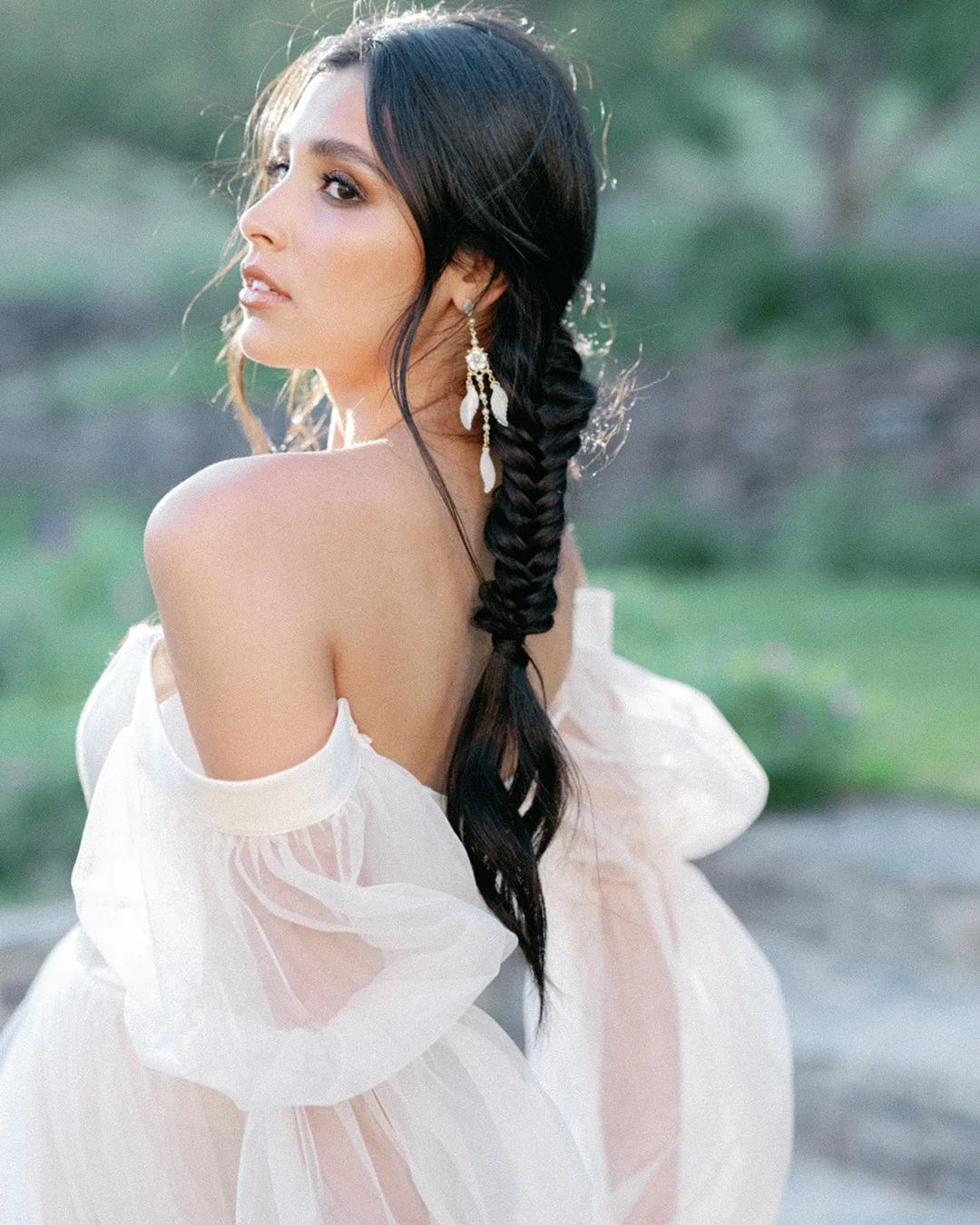 Maria Fabiana đã được trao sash để đại diện bang Rio De Janeiro, cạnh tranh với 25 cô gái khác giành vương miện Miss Universe Brazil 2024.