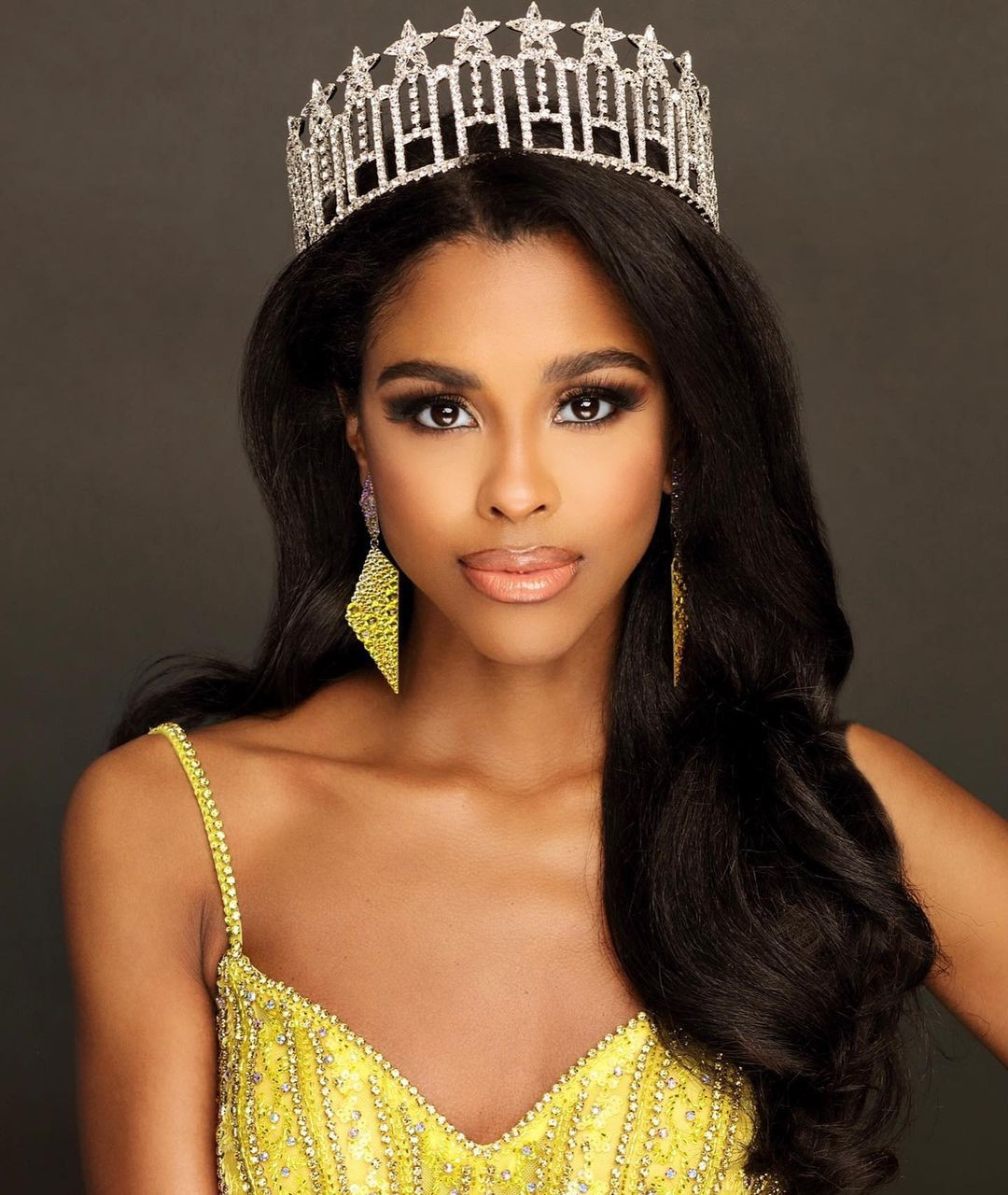 Chung kết Hoa hậu Hòa bình Mỹ 2024 đã diễn ra vào sáng 13/8 theo giờ Việt Nam. Chung cuộc, người đẹp Cora Griffen - đại diện đến từ bang Georgia - đã đăng quang ngôi vị cao nhất.