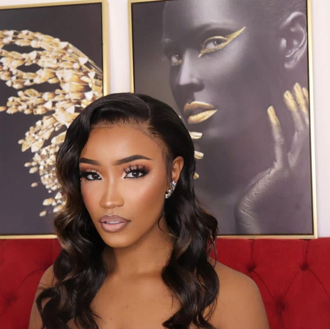 Cô đại diện Kenya tham dự Hoa hậu Hòa bình Quốc tế 2020 và lọt vào top 20 trong chung kết. Cô đại diện Kenya tham dự Hoa hậu Hòa bình Quốc tế 2020 và lọt vào top 20 trong chung kết.