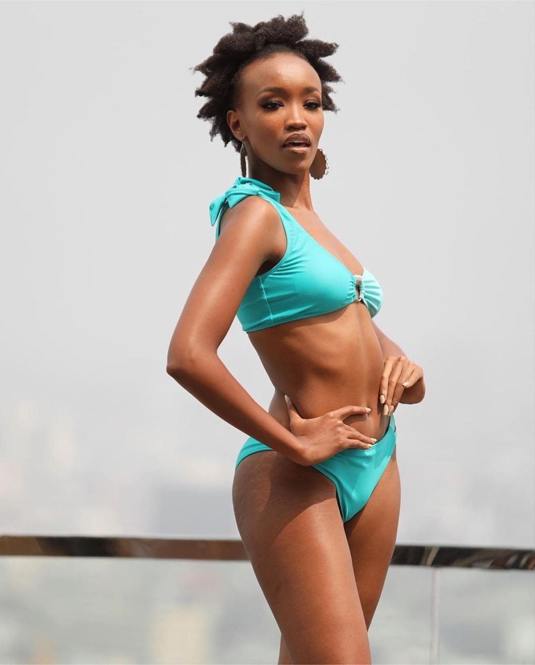 Tại cuộc thi Hoa hậu Hòa bình Quốc tế 2020 tổ chức ở Thái Lan, Irene Ng’endo gây chú ý với mái tóc cá tính và thân hình khỏe khoắn, đầy đặn. Tại cuộc thi Hoa hậu Hòa bình Quốc tế 2020 tổ chức ở Thái Lan, Irene Ng’endo gây chú ý với mái tóc cá tính và thân hình khỏe khoắn, đầy đặn.