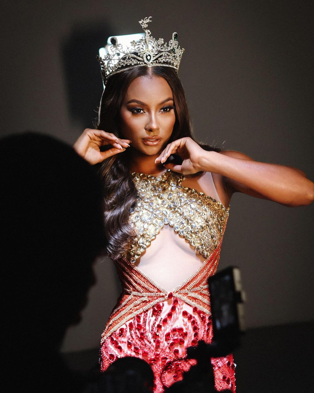 Người đẹp Akisha Albert đã được bổ nhiệm làm Hoa hậu Hòa bình Curacao 2024. Cô đại diện Curacao tham dự Hoa hậu Hòa bình Quốc tế 2024 tổ chức ở Campuchia và Thái Lan vào tháng 10.