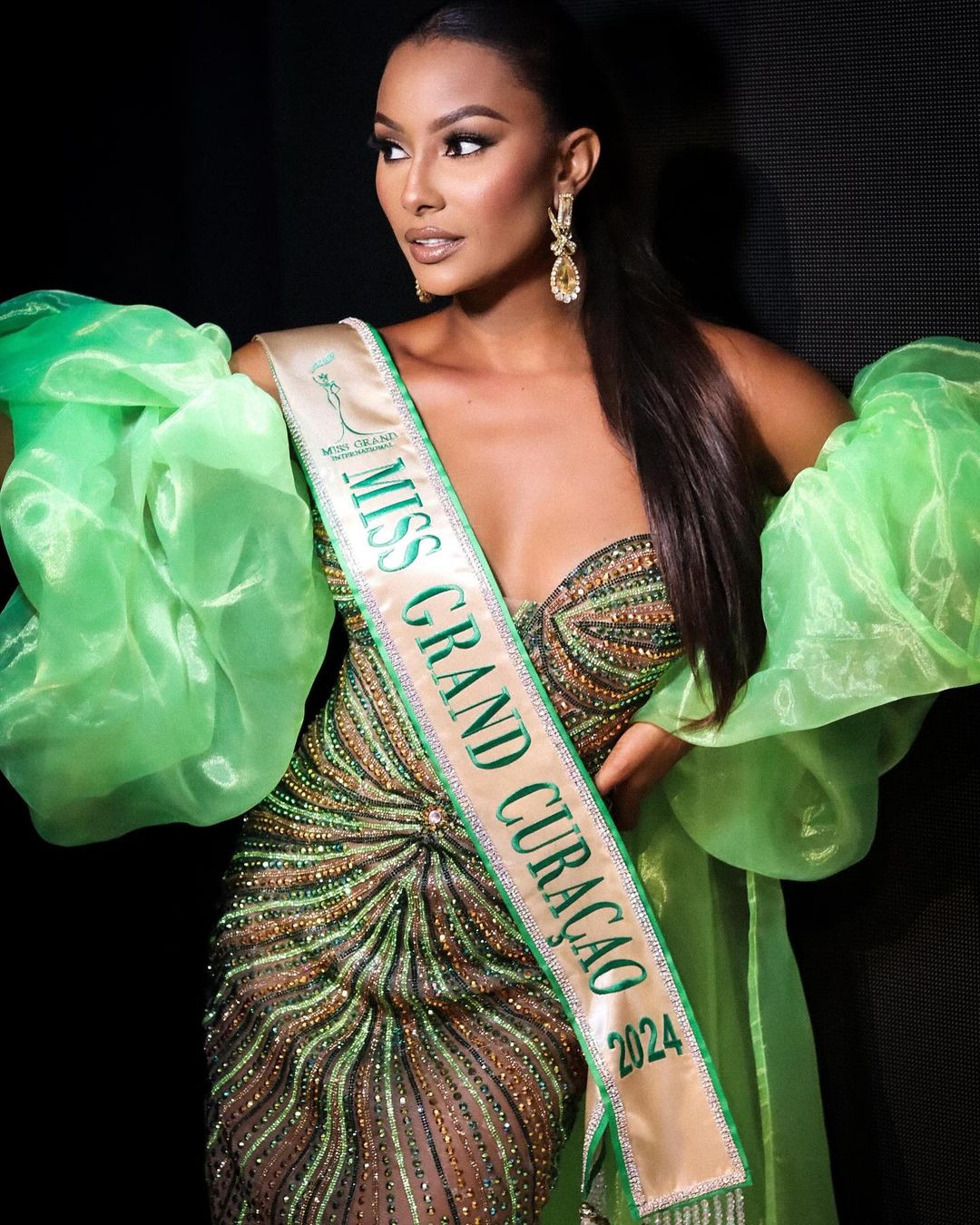 Quyết định quay trở lại đường đua nhan sắc sau 6 năm của Akisha Albert khiến nhiều bất ngờ. Khán giả ủng hộ Akisha Albert và chúc cô gặp nhiều may mắn trên chặng đường mới.