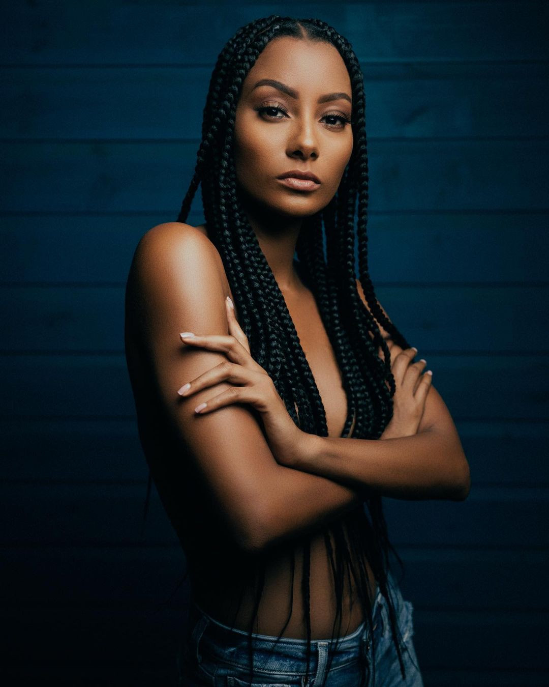 Người đẹp đại diện quốc gia sang Philippines tham dự Hoa hậu Trái Đất 2014 nhưng không giành được thành tích.