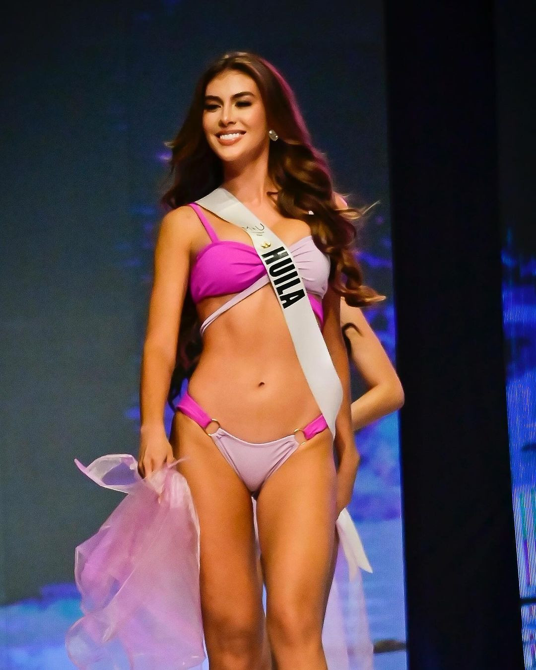 Maria từng giành giải Á hậu tại Senorita Colombia 2019 - một trong những cuộc thi nhan sắc lâu đời và uy tín nhất tại Colombia.