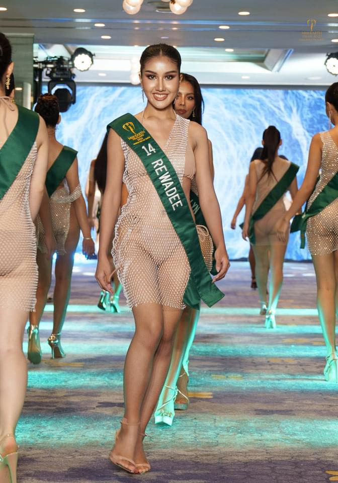 Hai người đẹp Jidapa và Rewadee đang được đánh giá là những thí sinh tiềm năng hiếm hoi cho vương miện Hoa hậu Trái Đất Thái Lan 2024.