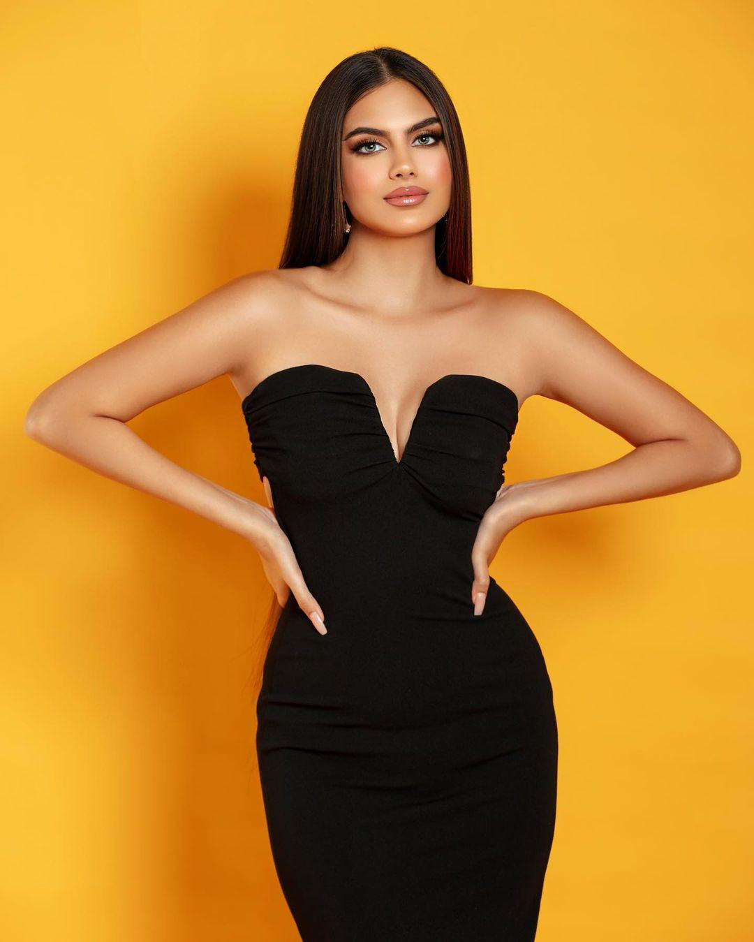 Rachel Gupta từng dự thi Miss Super Talent of the World 2022 và đăng quang ngôi vị cao nhất.