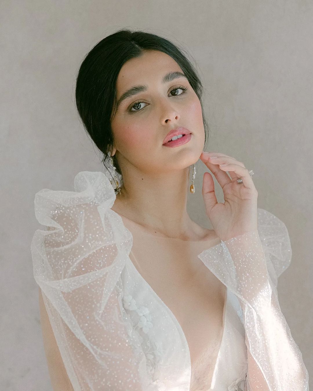 Maria Fabiana đã được trao sash để đại diện bang Rio De Janeiro, cạnh tranh với 25 cô gái khác giành vương miện Miss Universe Brazil 2024.