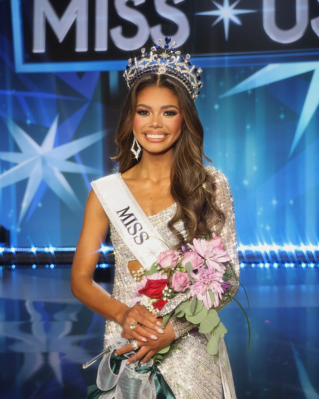 Tân Hoa hậu Mỹ Alma Cooper. Tân Hoa hậu Mỹ Alma Cooper.