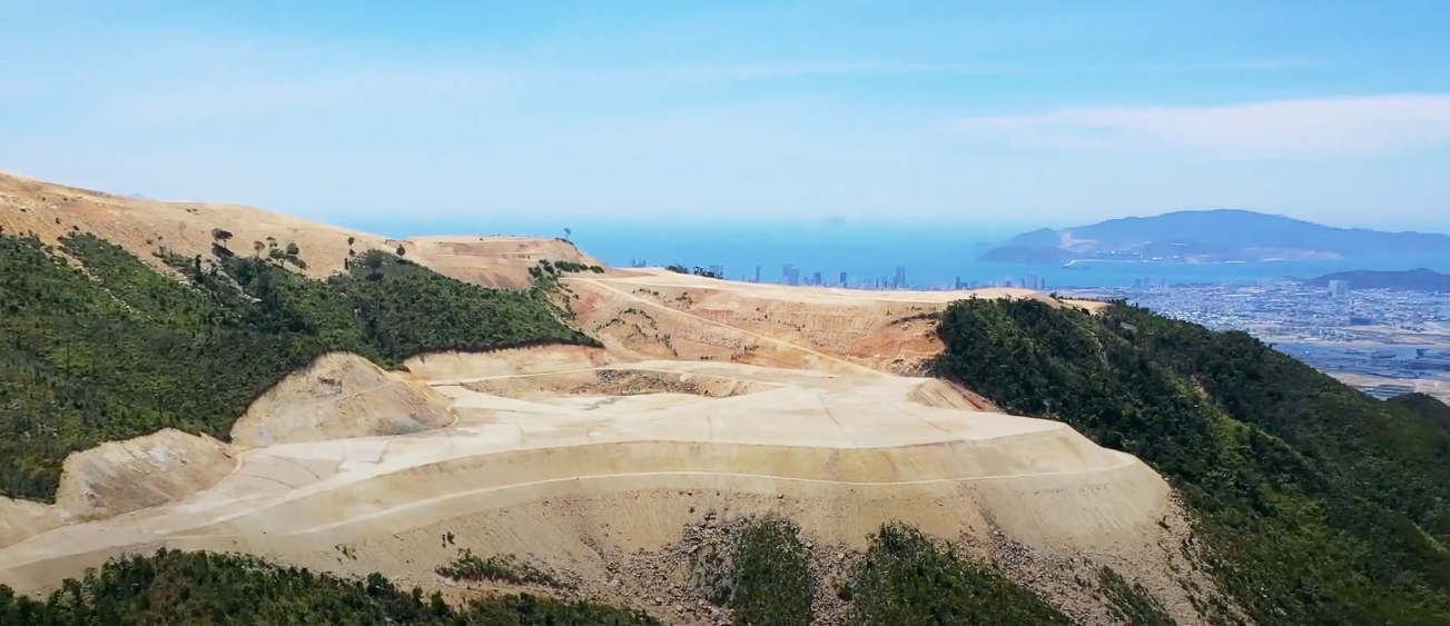 Cựu lãnh đạo tỉnh Khánh Hoà cho chuyển đổi đất rừng trái quy định trên núi Chín Khúc. Ảnh L.H