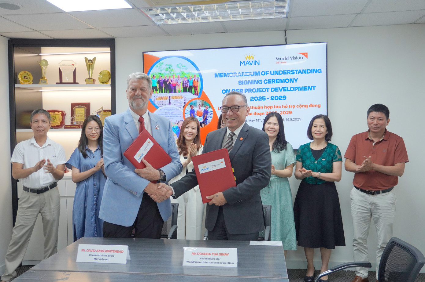Lãnh đạo Tập đoàn Mavin và World Vision International tại Việt Nam vừa ký kết Biên bản ghi nhớ hợp tác