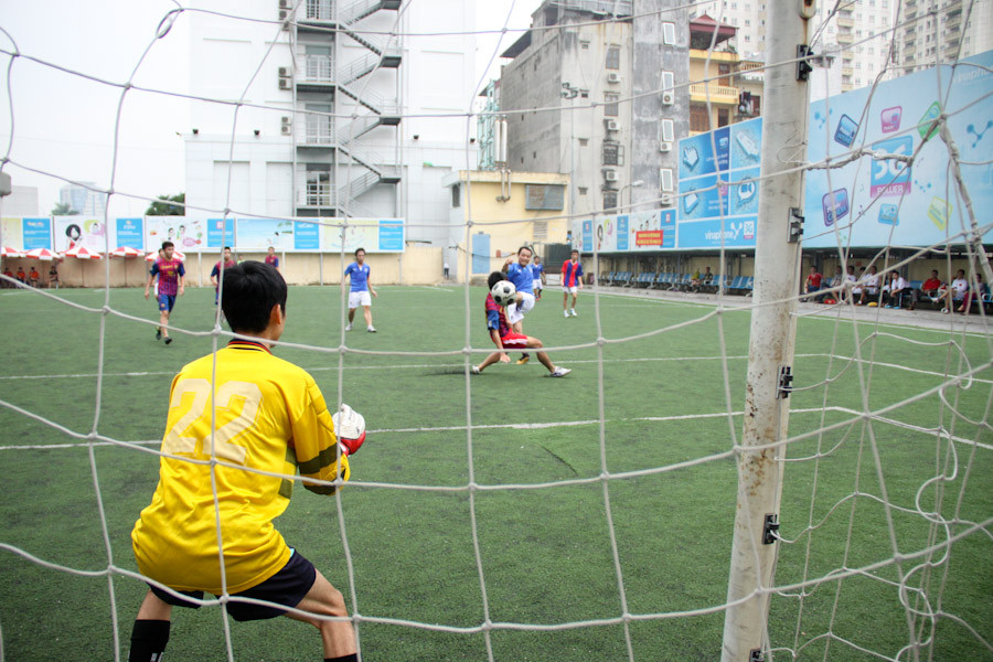 Pha làm bàn của cầu thủ đội Tiền Phong