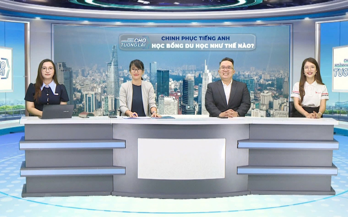 Các diễn giả chia sẻ tại buổi giao lưu chiều 2-7 tại TP.HCM Ảnh DOL English Các diễn giả chia sẻ tại buổi giao lưu chiều 2-7 tại TP.HCM Ảnh DOL English