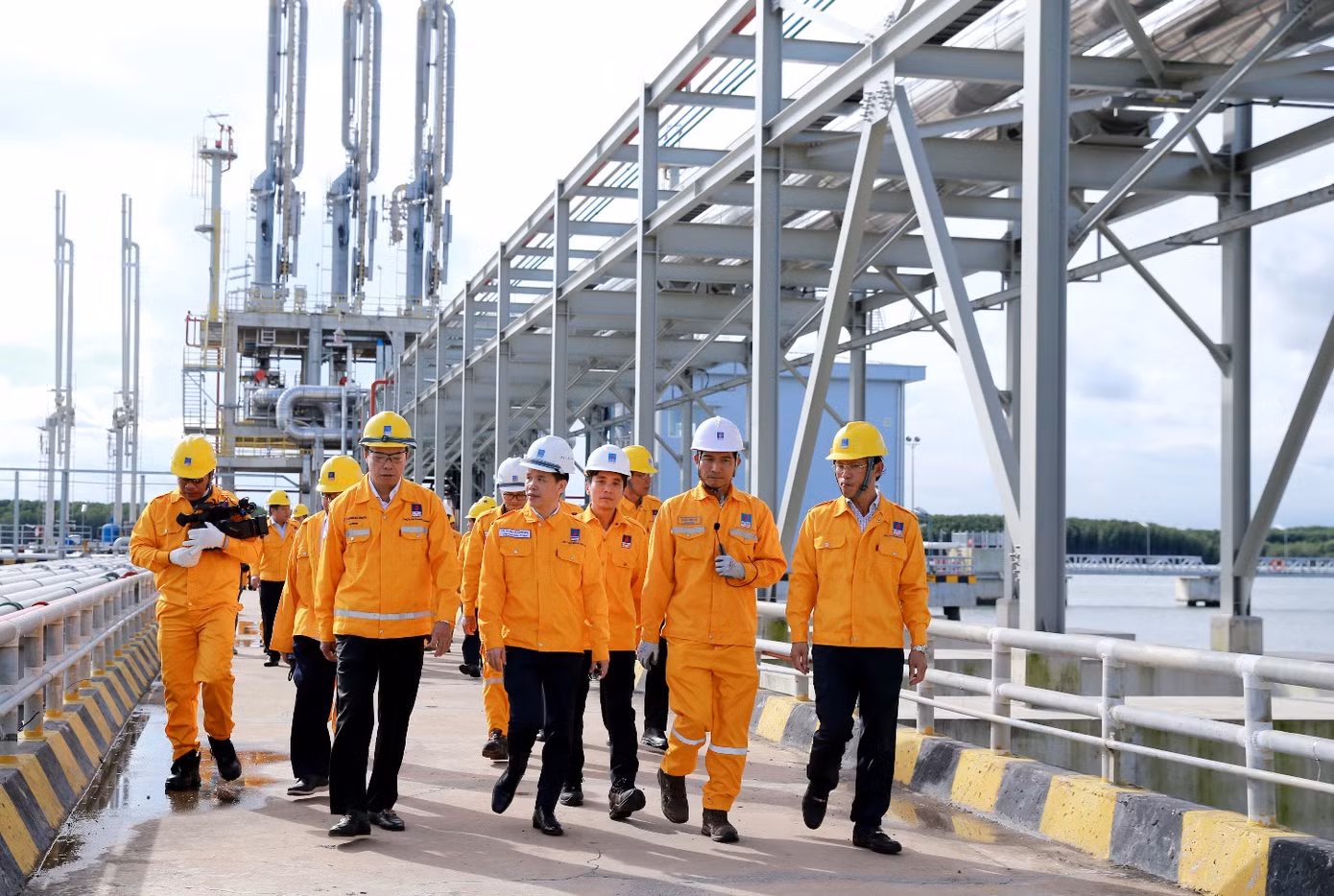 Lãnh đạo PV GAS thăm và kiểm tra tại Kho cảng Thị Vải Lãnh đạo PV GAS thăm và kiểm tra tại Kho cảng Thị Vải