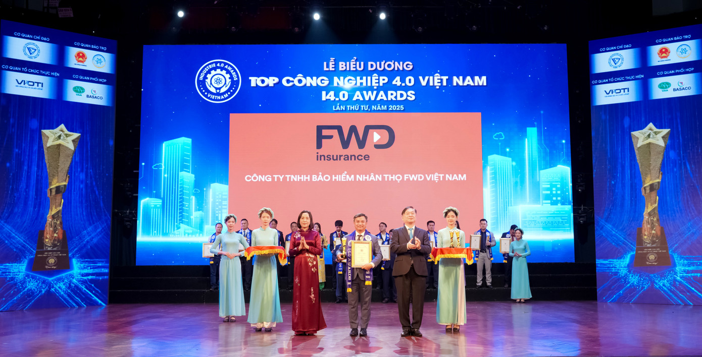 FWD Việt Nam tiếp tục được vinh danh tại lễ trao giải “Top Công nghiệp 4.0 Việt Nam - Industrie 4.0 Awards” lần thứ 4 FWD Việt Nam tiếp tục được vinh danh tại lễ trao giải “Top Công nghiệp 4.0 Việt Nam - Industrie 4.0 Awards” lần thứ 4
