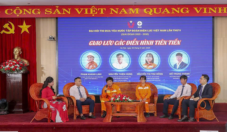 Giao lưu với những gương mặt tiêu biểu trong các phong trào thi đua giai đoạn 2020 -2025 Giao lưu với những gương mặt tiêu biểu trong các phong trào thi đua giai đoạn 2020 -2025