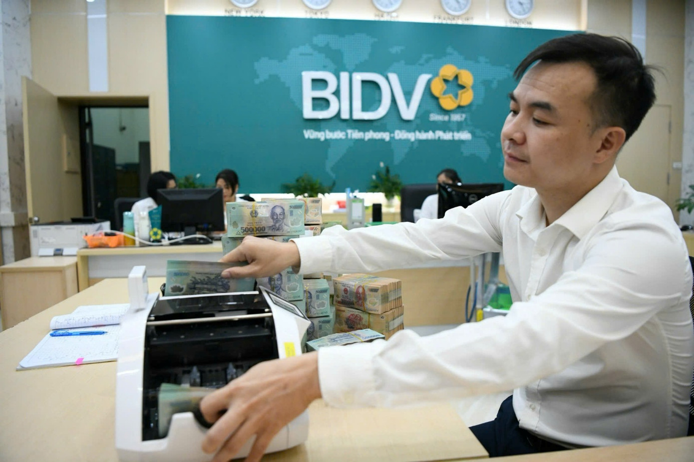 BIDV có doanh thu và lợi nhuận sau thuế cao nhất trong số các ngân hàng được Fobes xếp hạng năm 2025 . Ảnh: Như Ý