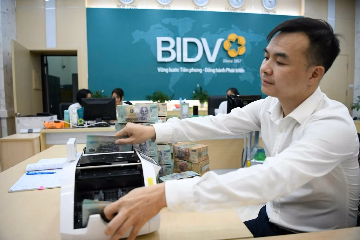 BIDV có doanh thu và lợi nhuận sau thuế cao nhất trong số các ngân hàng được Fobes xếp hạng năm 2025 . Ảnh: Như Ý
