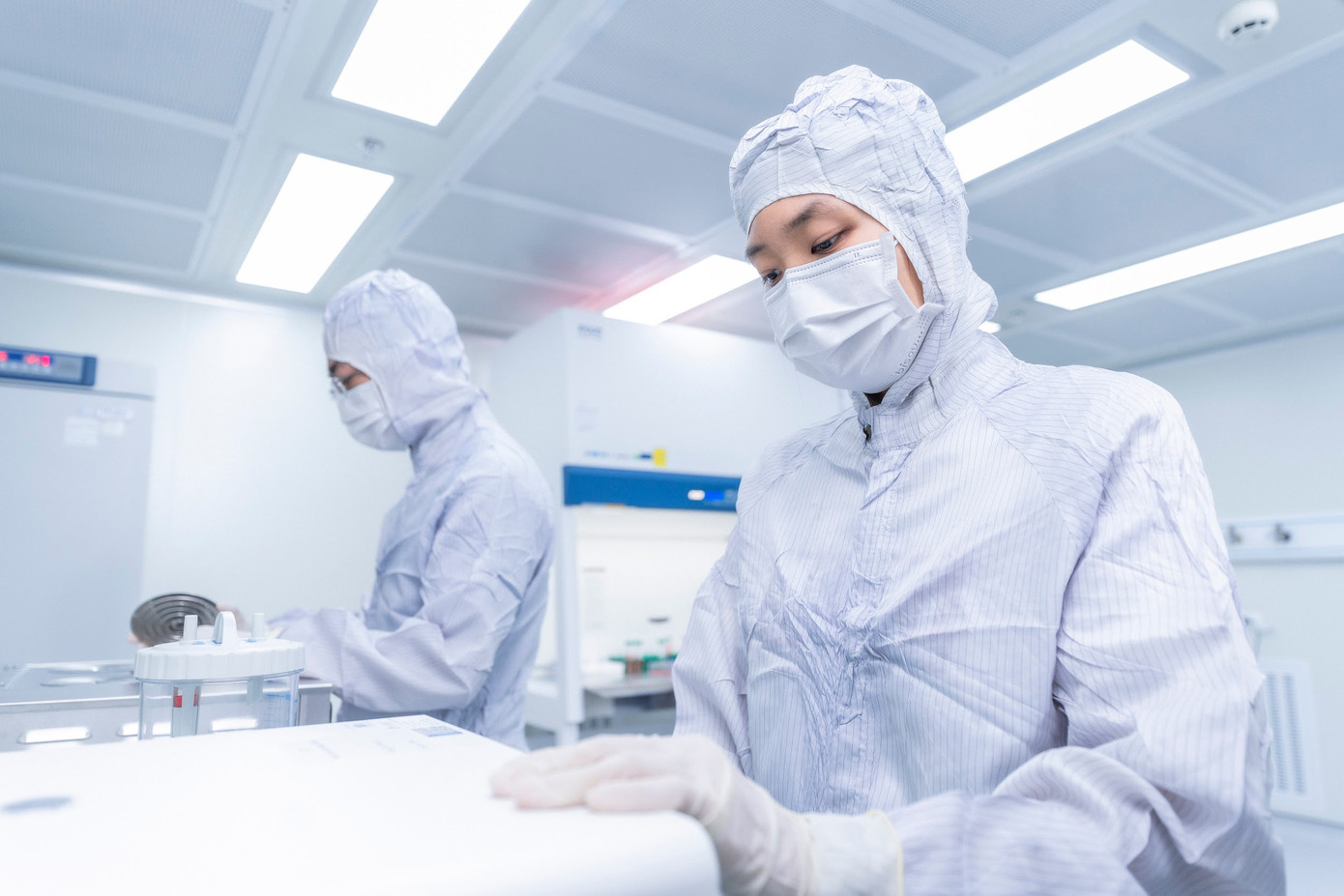 Không chỉ là nơi lưu trữ mô và tế bào gốc, Vicells còn phối hợp chặt chẽ với đội ngũ chuyên môn tại Bệnh viện Thẩm mỹ SIAM Thailand để phát triển các liệu trình ứng dụng công nghệ tế bào gốc tự thân chuẩn Nhật.