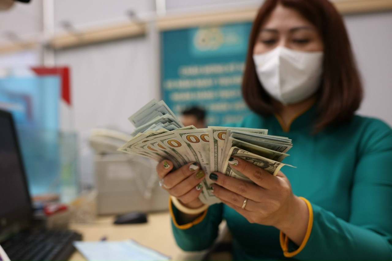 Khách hàng có thể dễ dàng đặt mua USDqua app BIDV Smartbanking. Ảnh: Như Ý