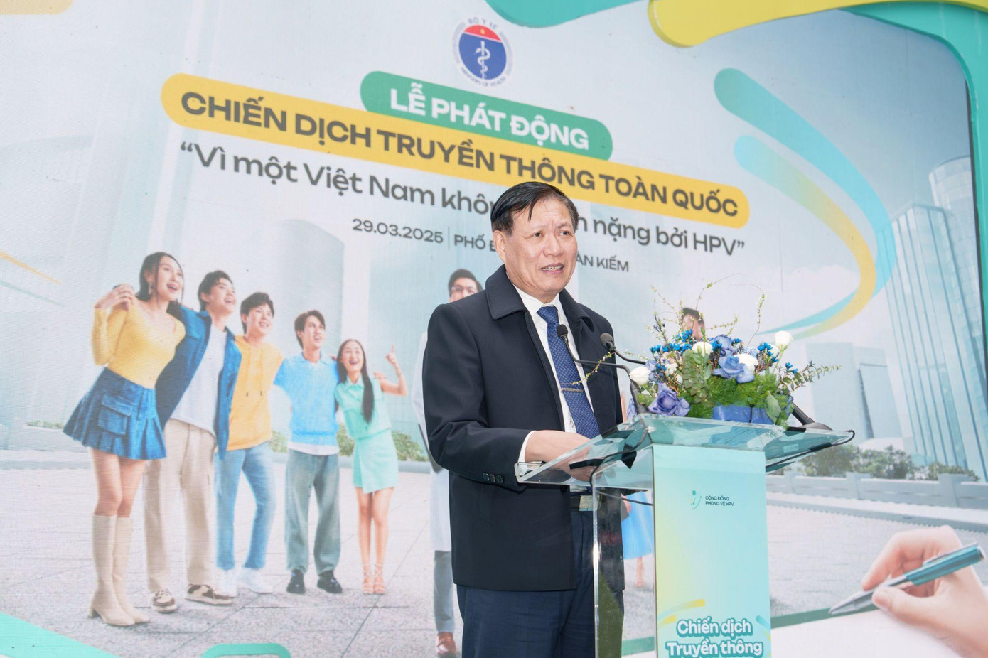 Thứ trưởng Bộ Y tế Đỗ Xuân Tuyên phát biểu tại Lễ phát động chiến dịch “Vì một Việt Nam không gánh nặng bởi HPV” Thứ trưởng Bộ Y tế Đỗ Xuân Tuyên phát biểu tại Lễ phát động chiến dịch “Vì một Việt Nam không gánh nặng bởi HPV”