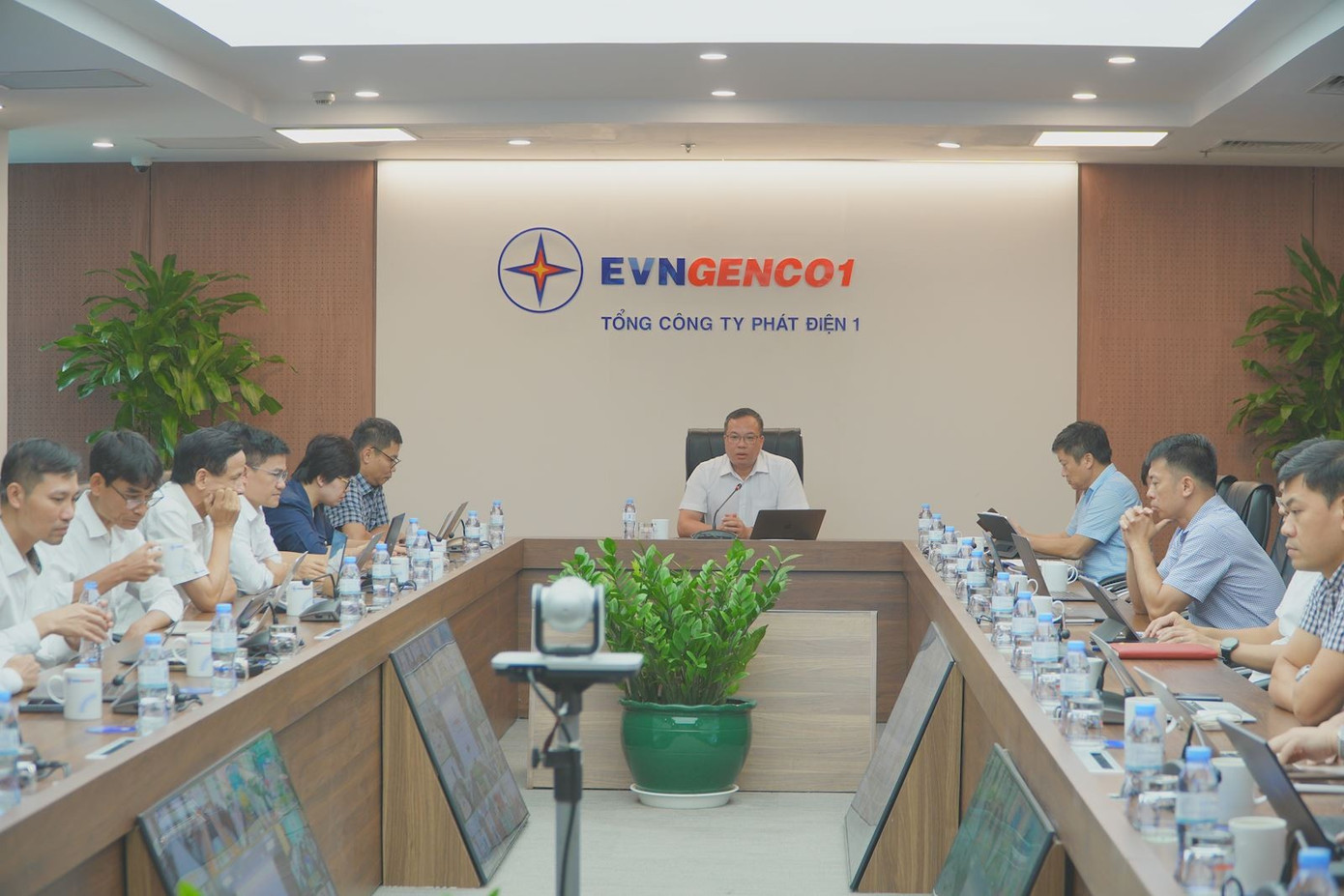 Hội nghị sơ kết 6 tháng đầu năm và triển khai nhiệm vụ các tháng cuối năm 2025 của EVNGENCO1 Hội nghị sơ kết 6 tháng đầu năm và triển khai nhiệm vụ các tháng cuối năm 2025 của EVNGENCO1