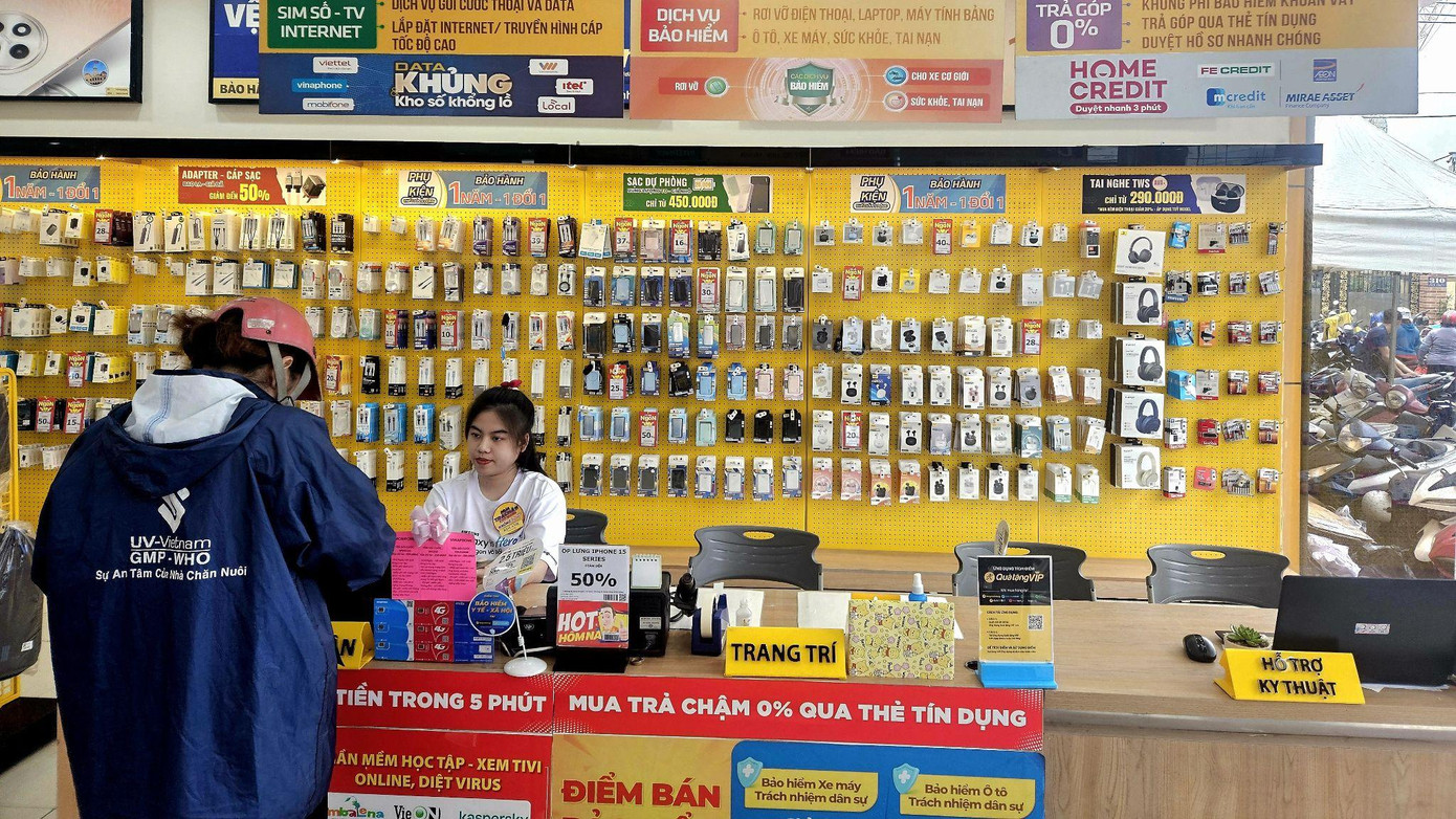 Mức giảm 2% tưởng nhỏ, nhưng có lúc lại giúp khách tiết kiệm đáng kể. Quan trọng hơn, việc minh bạch trên hóa đơn là cách doanh nghiệp tôn trọng và đảm bảo quyền lợi khách hàng