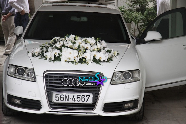 Cận cảnh chiếc xe rước Hà Tăng về dinh