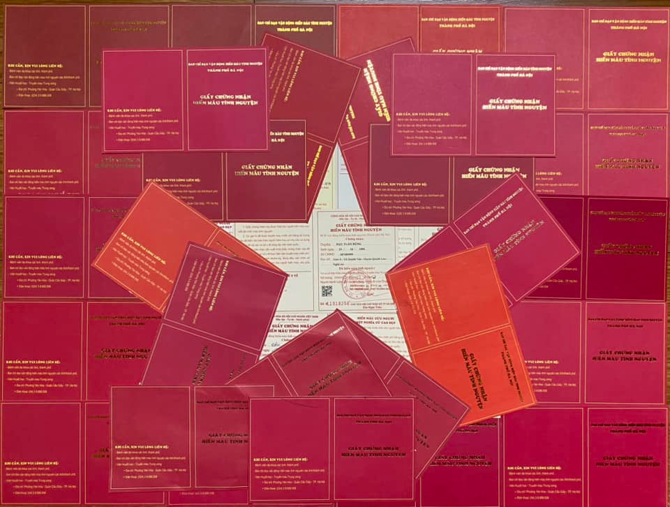 Một lá Quốc kỳ khác cũng đẹp không kém. Ảnh: Đậu Tuấn Dũng Một lá Quốc kỳ khác cũng đẹp không kém. Ảnh: Đậu Tuấn Dũng