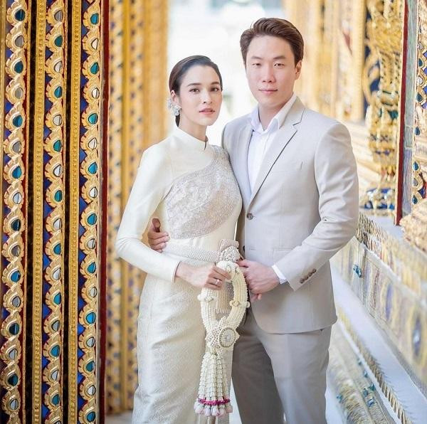 Yardthip và chồng sắp cưới Yardthip và chồng sắp cưới