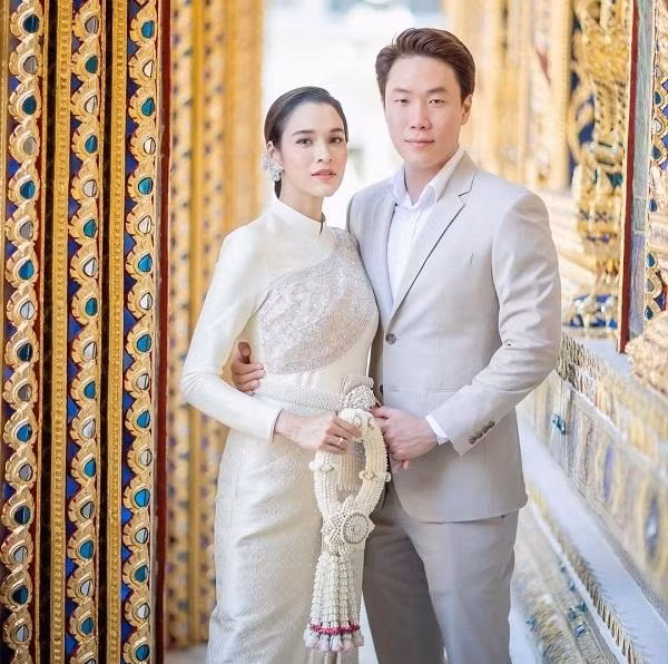Yardthip và chồng sắp cưới