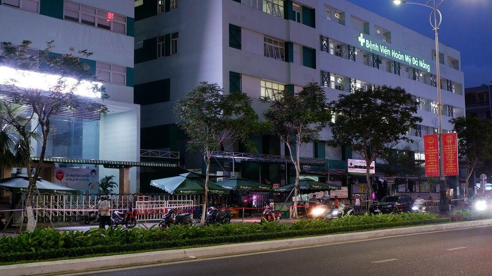Bệnh viện Hoàn Mỹ hiện đang được phong tỏa. Bệnh viện Hoàn Mỹ hiện đang được phong tỏa.