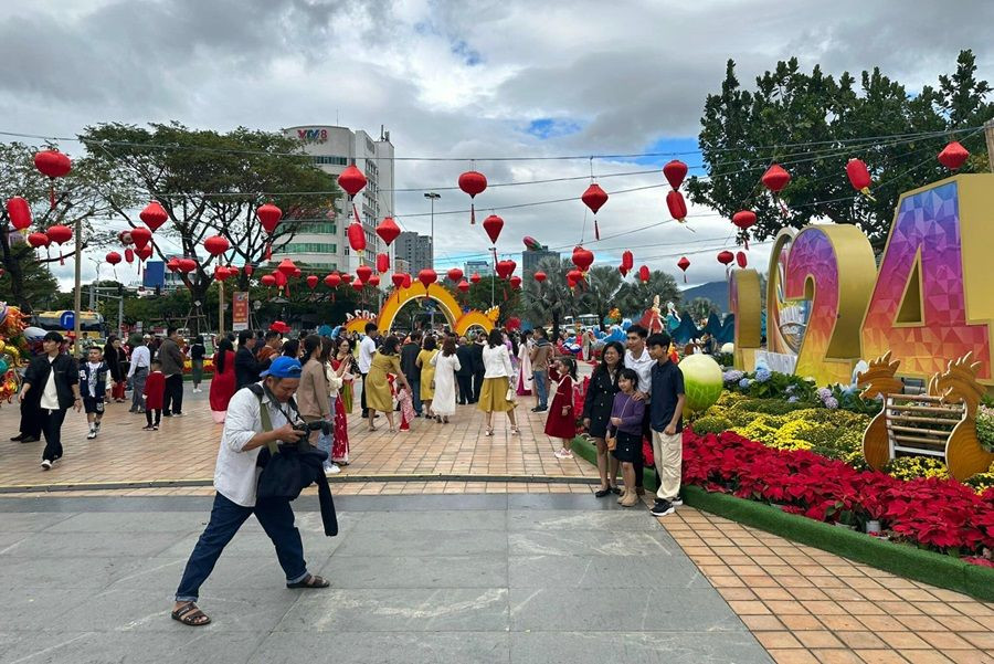 Dự kiến đường hoa Tết Đà Nẵng sẽ mở cửa đến hết ngày 19/2 (tức mùng 10 tháng Giêng năm Giáp Thìn). Ảnh: Cổng Thông tin Điện tử thành phố Đà Nẵng Dự kiến đường hoa Tết Đà Nẵng sẽ mở cửa đến hết ngày 19/2 (tức mùng 10 tháng Giêng năm Giáp Thìn). Ảnh: Cổng Thông tin Điện tử thành phố Đà Nẵng