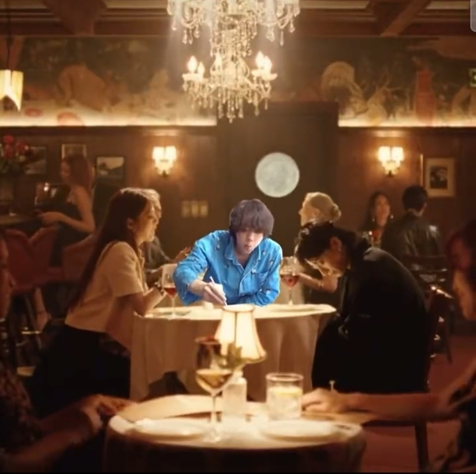 Kịch bản thứ 1306... Tha cho Jin đi mà! (Nguồn: Trà Phai Màu) Kịch bản thứ 1306... Tha cho Jin đi mà! (Nguồn: Trà Phai Màu)