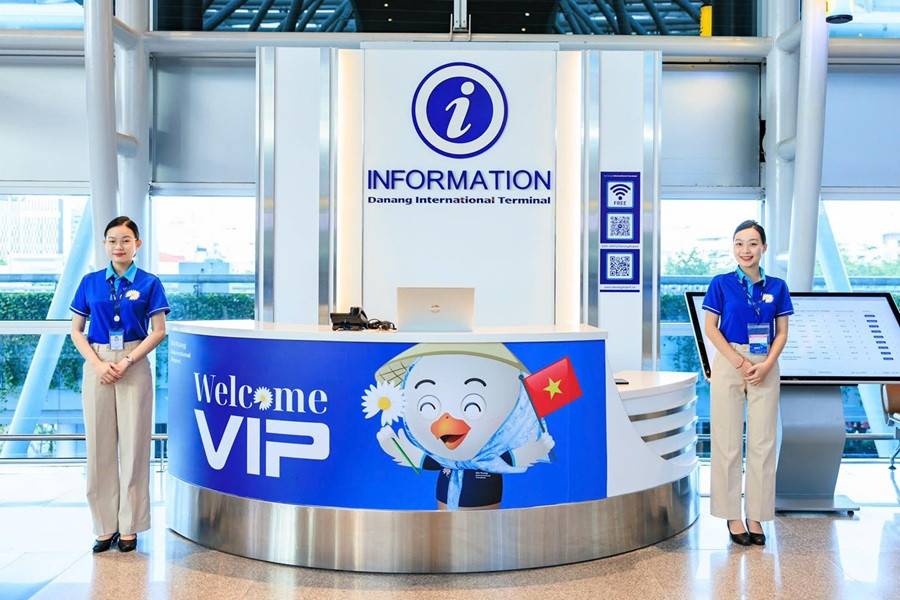 Không gian trang trọng chào đón các V.I.P. Không gian trang trọng chào đón các V.I.P.