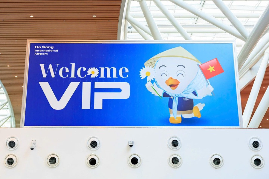 Nếu bạn chưa biết thì "Vịt Vàng" chính là tên gọi thân thương bằng tiếng Việt của các bạn V-V.I.P đấy. Nếu bạn chưa biết thì "Vịt Vàng" chính là tên gọi thân thương bằng tiếng Việt của các bạn V-V.I.P đấy.