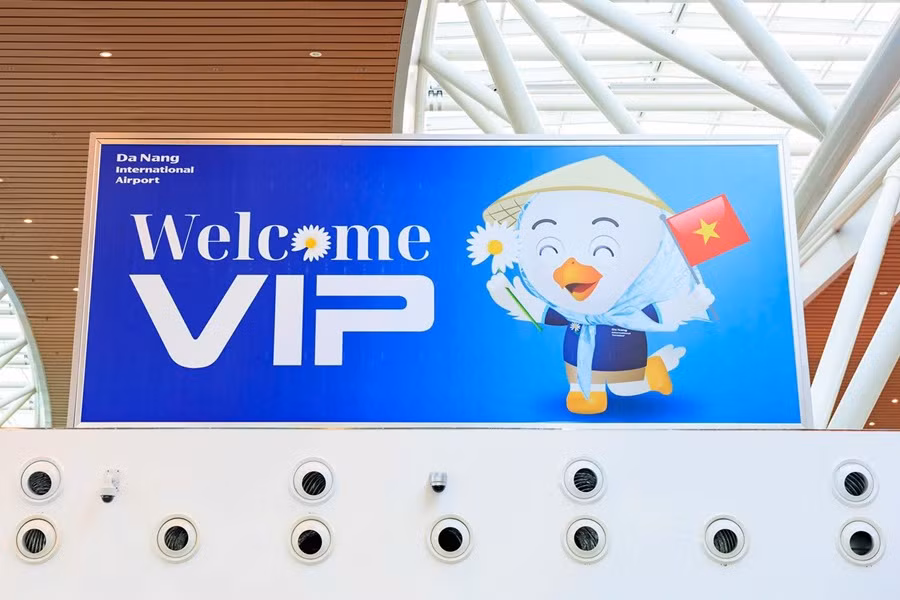 Nếu bạn chưa biết thì "Vịt Vàng" chính là tên gọi thân thương bằng tiếng Việt của các bạn V-V.I.P đấy.