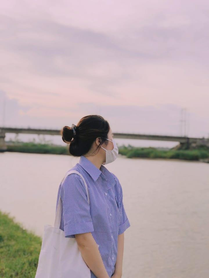 Một chút tiếc nuối khi không mang được bầu trời tím cam vào ảnh. Ảnh: Phương Ngân Một chút tiếc nuối khi không mang được bầu trời tím cam vào ảnh. Ảnh: Phương Ngân